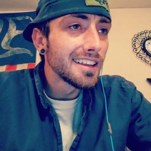 Meet your Posher, Corey